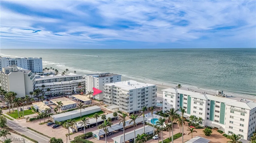 1977 Gulf Shore Boulevard N Naples FL 34102