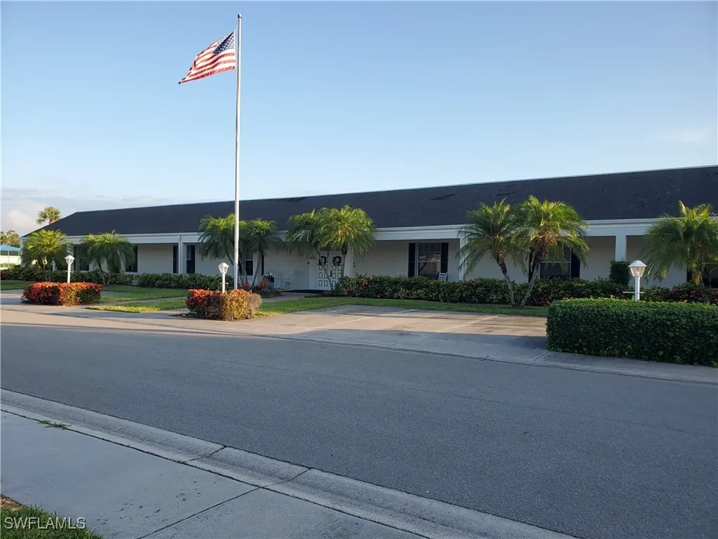 1381 N Brandywine Circle Fort Myers FL 33919