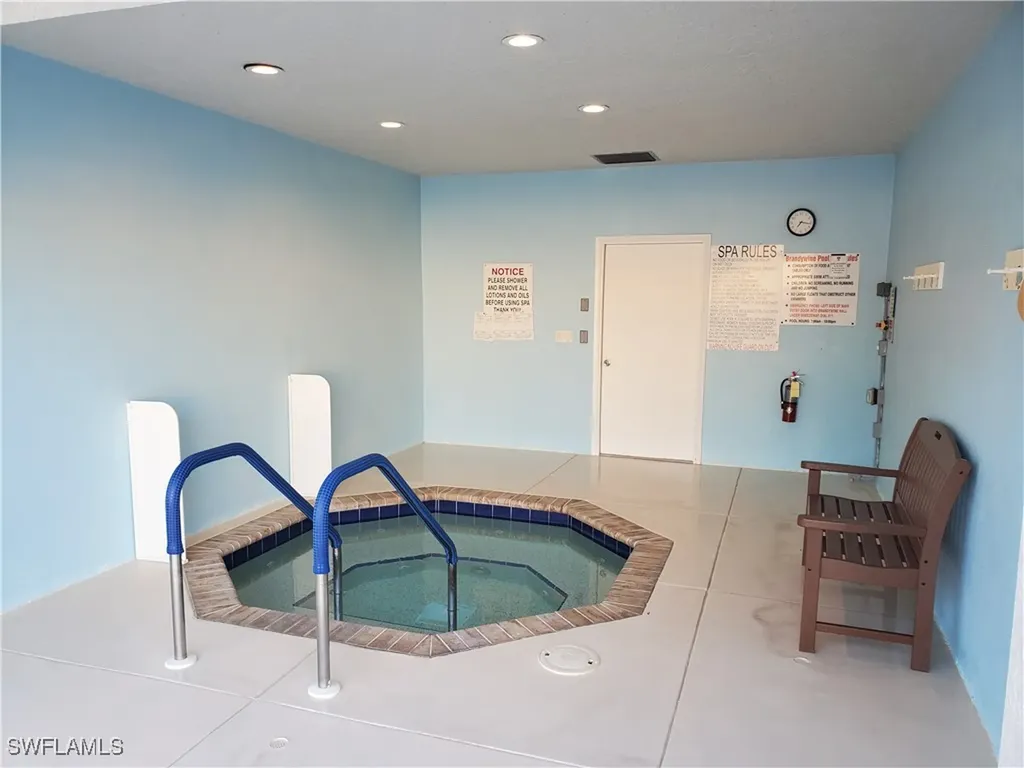 1381 N Brandywine Circle Fort Myers FL 33919