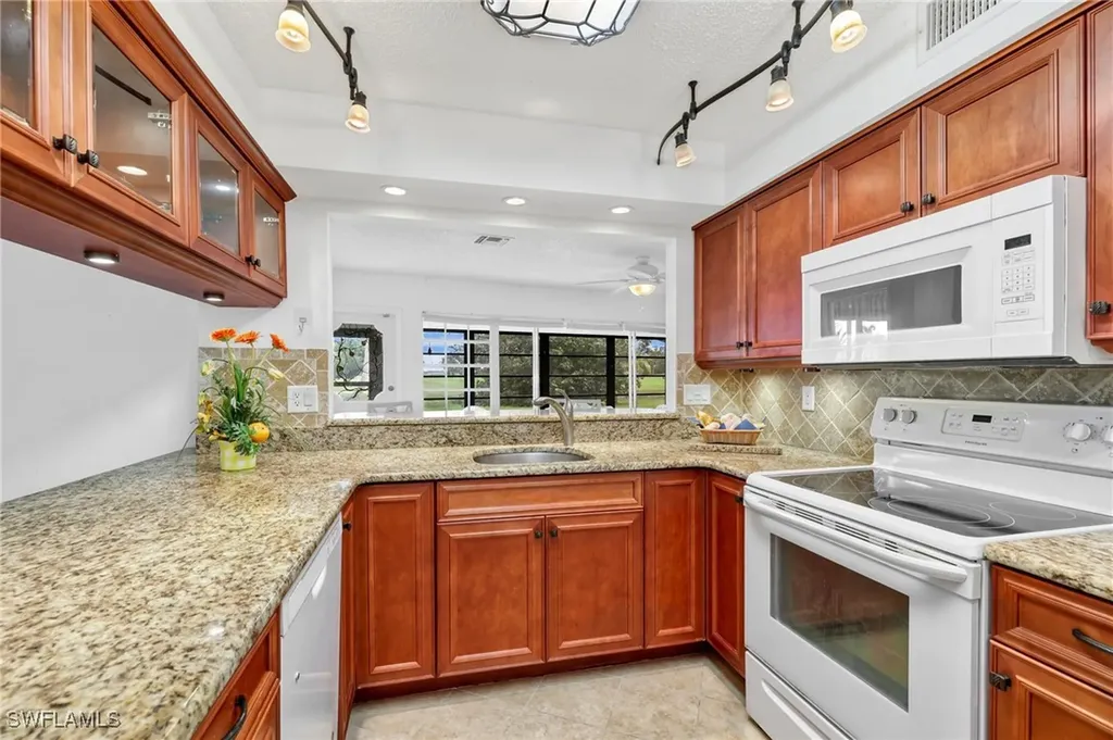 1381 N Brandywine Circle Fort Myers FL 33919
