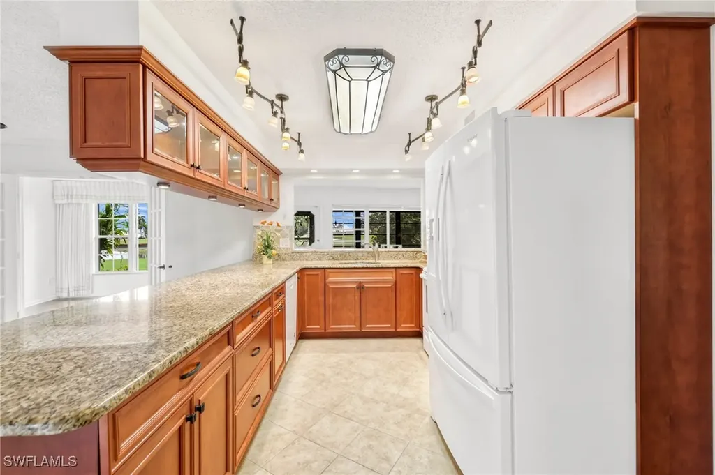 1381 N Brandywine Circle Fort Myers FL 33919