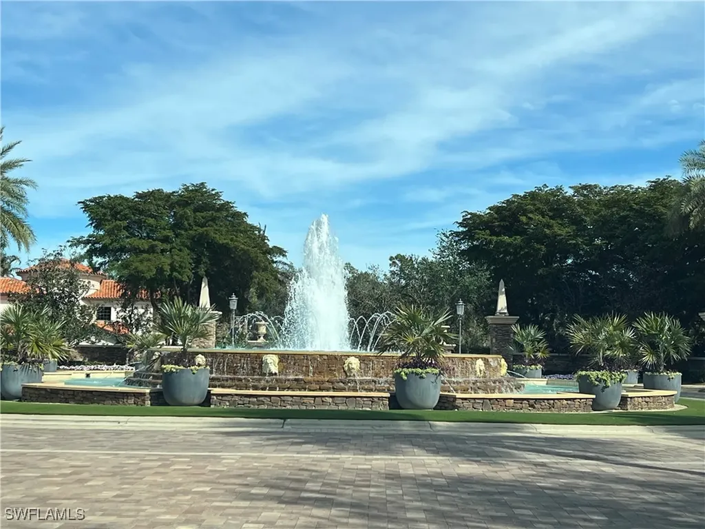16370 Viansa Way Naples FL 34110