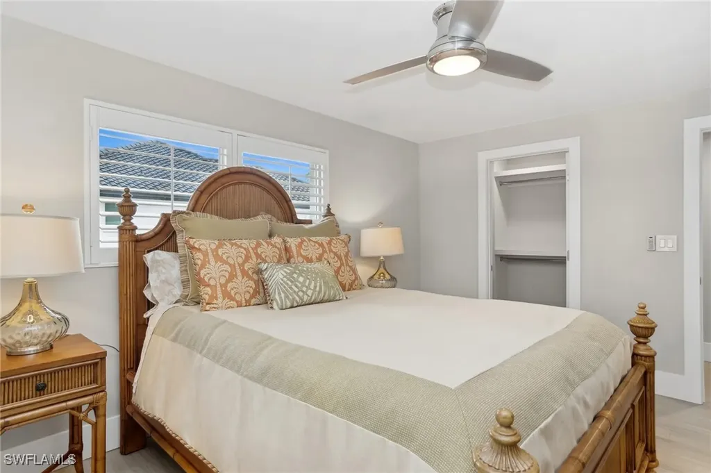 335 Nassau Court Marco Island FL 34145