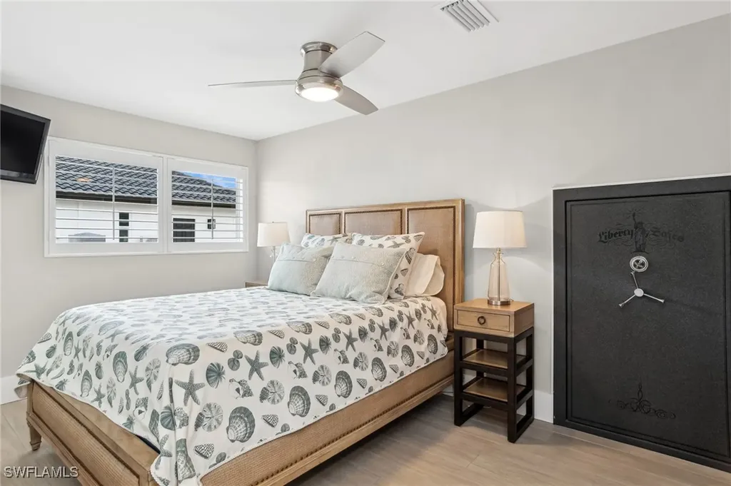 335 Nassau Court Marco Island FL 34145