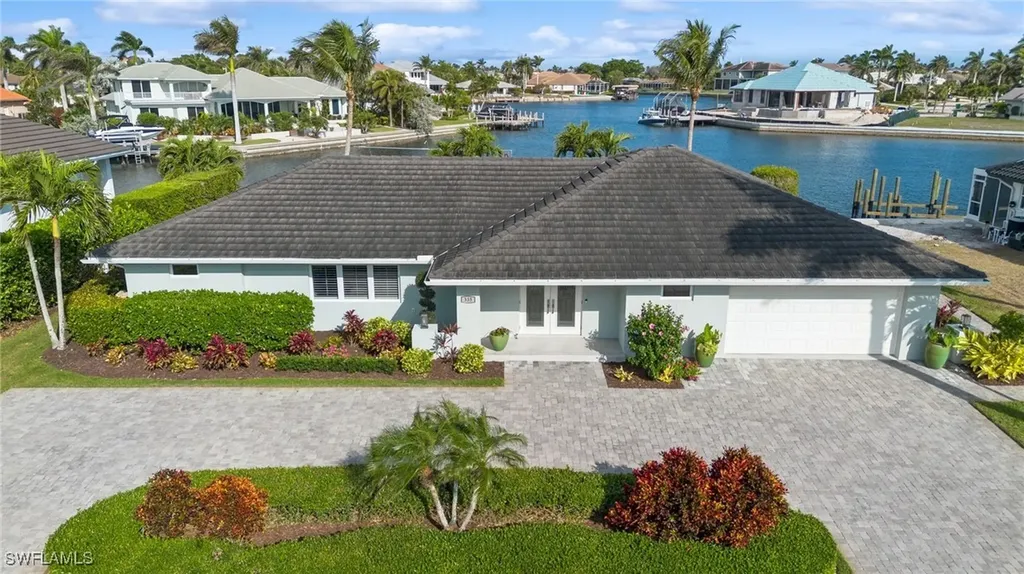 335 Nassau Court Marco Island FL 34145