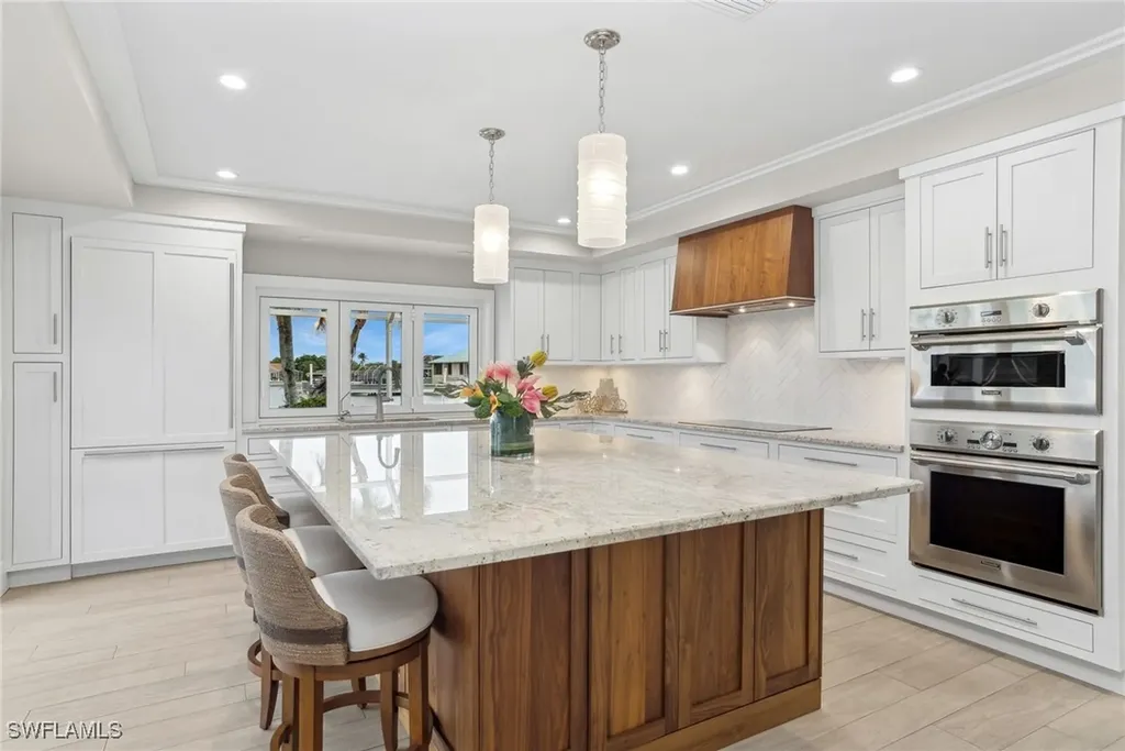 335 Nassau Court Marco Island FL 34145