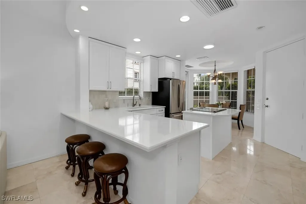 554 3rd Avenue S Naples FL 34102