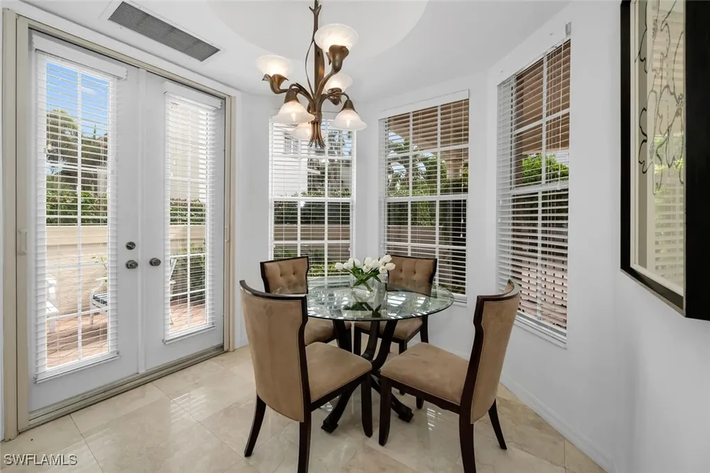 554 3rd Avenue S Naples FL 34102