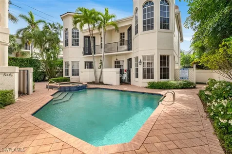 554 3RD Avenue S Naples FL 34102