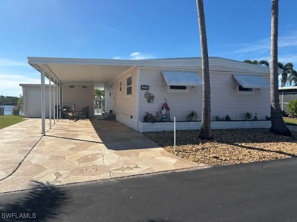 309 Shoreland Drive Fort Myers FL 33905