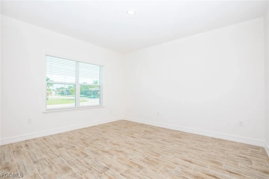 3008 SE 1st Avenue Cape Coral FL 33904