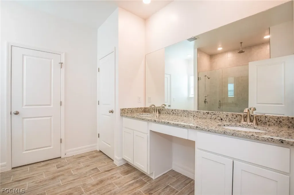 3008 SE 1st Avenue Cape Coral FL 33904