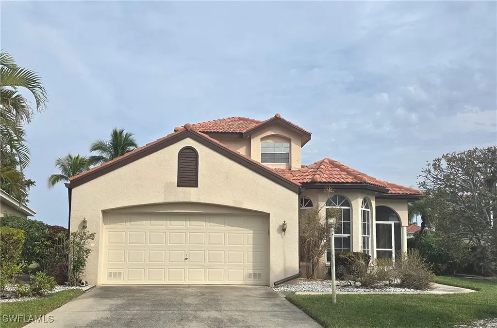 9930 Las Casas Drive Fort Myers FL 33919