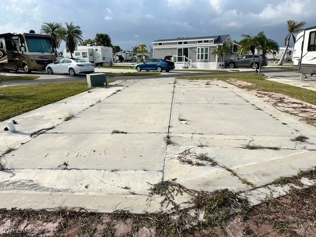 19681 Summerlin Road E-80 Fort Myers FL 33908