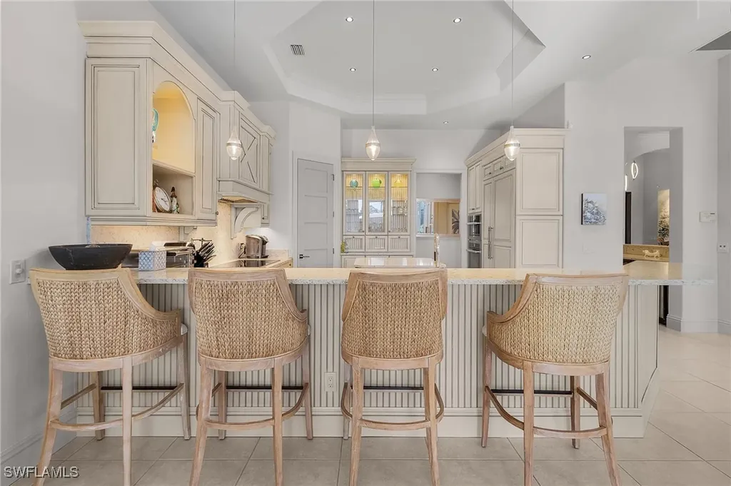 3027 Gardens Boulevard Naples FL 34105