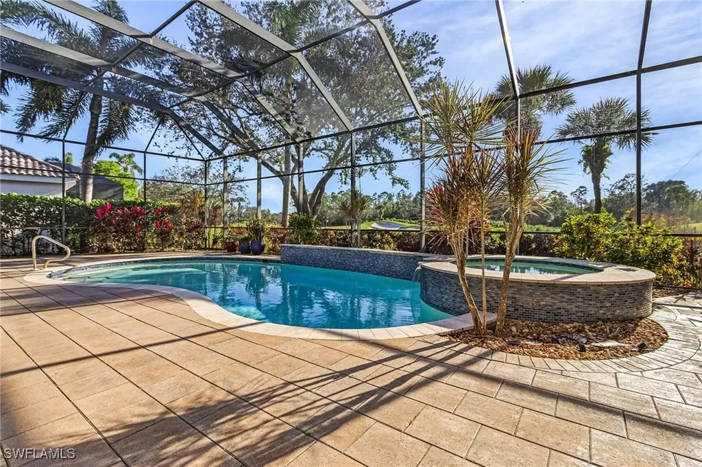3027 Gardens Boulevard Naples FL 34105