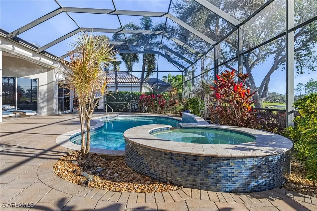 3027 Gardens Boulevard Naples FL 34105