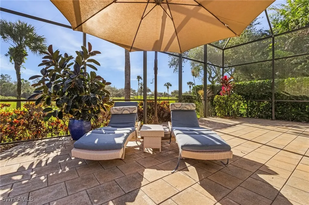 3027 Gardens Boulevard Naples FL 34105