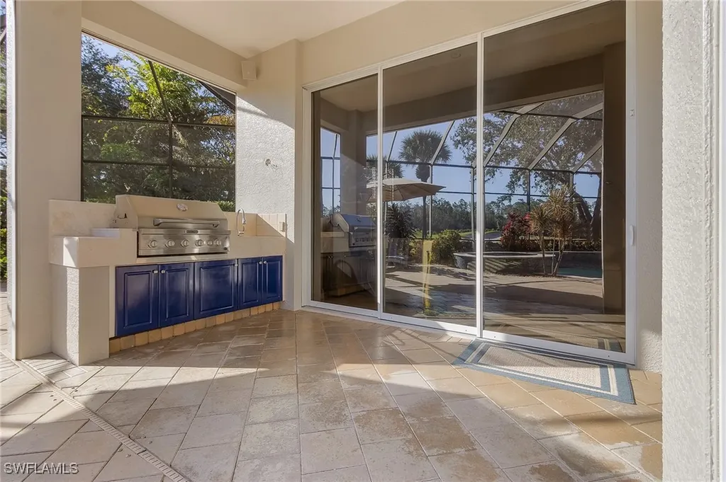 3027 Gardens Boulevard Naples FL 34105
