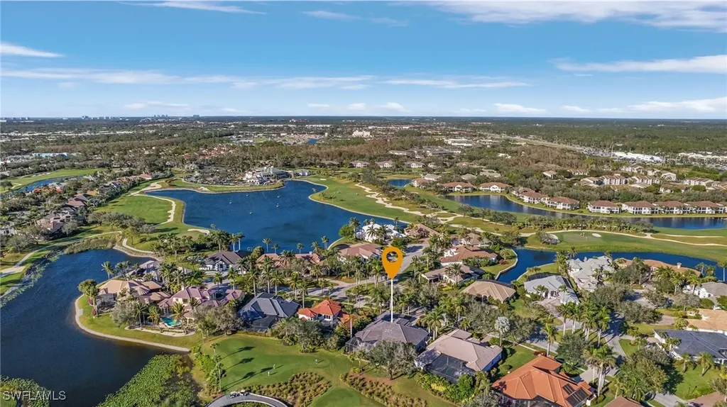 3027 Gardens Boulevard Naples FL 34105