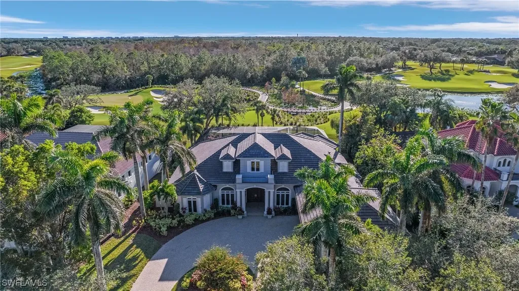 3027 Gardens Boulevard Naples FL 34105