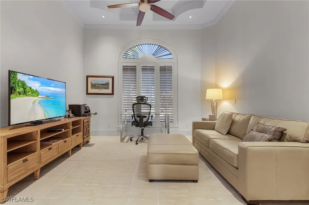 3027 Gardens Boulevard Naples FL 34105