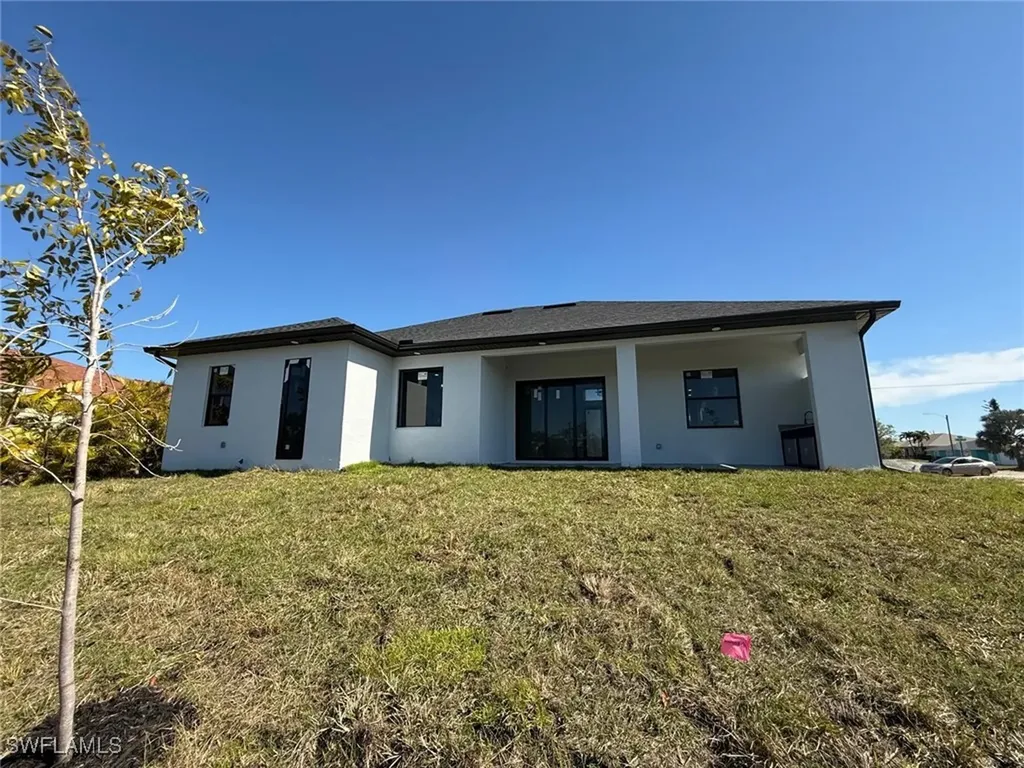 1320 NE 14th Avenue Cape Coral FL 33909
