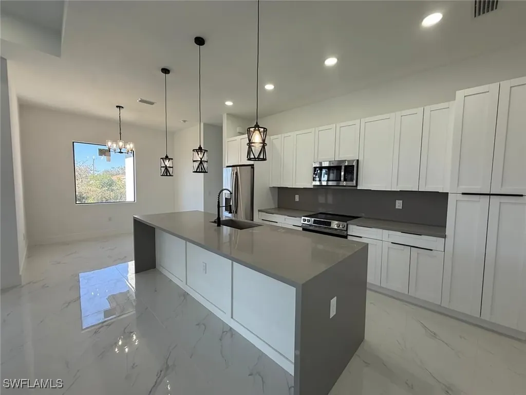 1320 NE 14th Avenue Cape Coral FL 33909