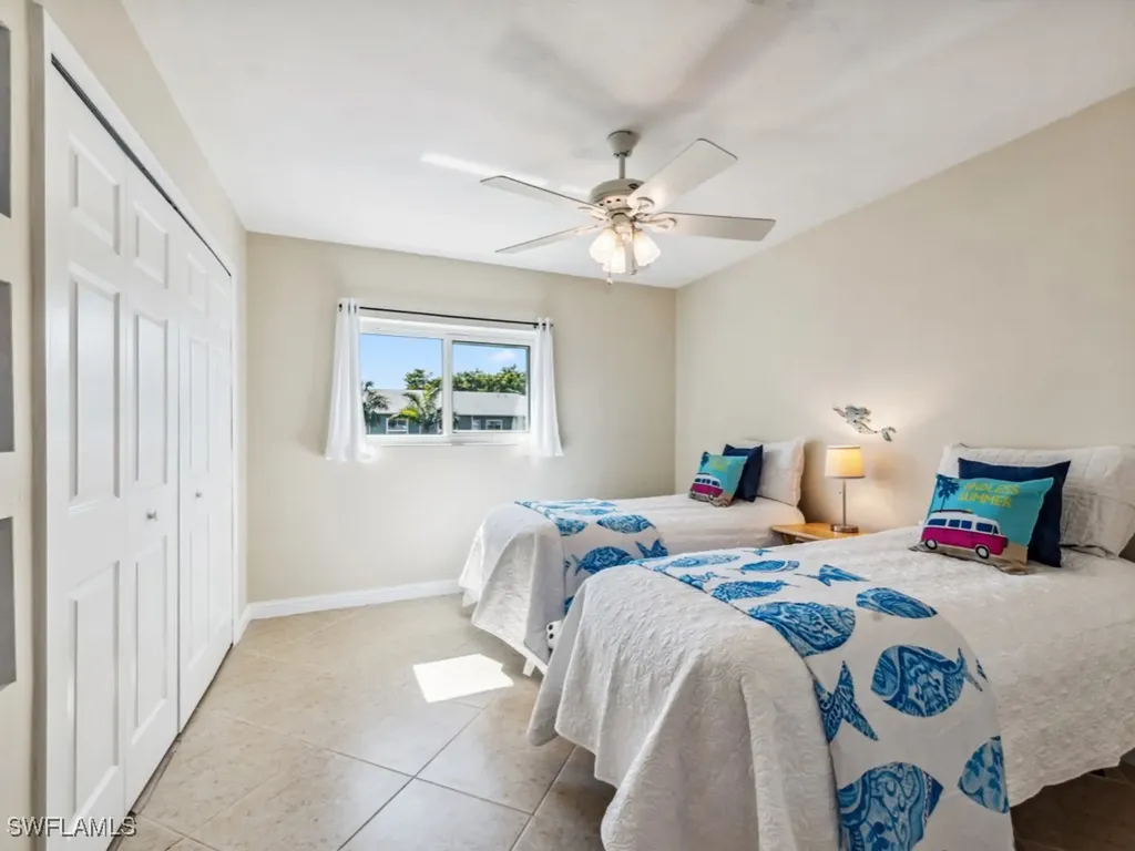 132 Cypress Way E Naples FL 34110