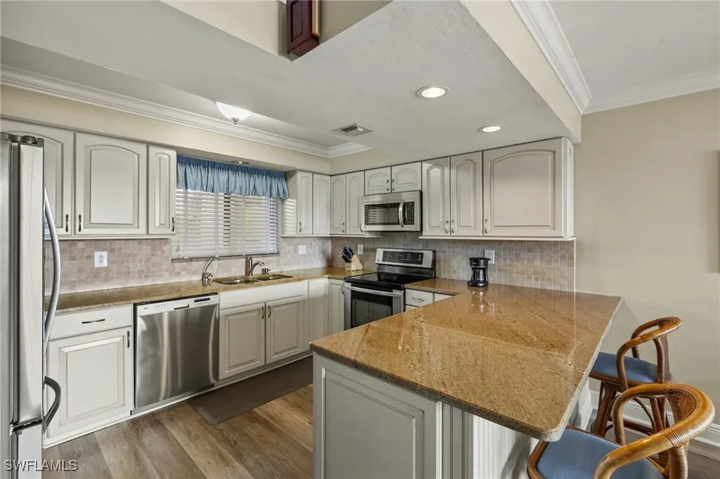 4200 Steamboat Bend Fort Myers FL 33919