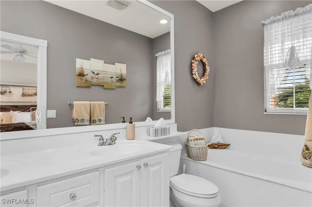8102 Chianti Lane Naples FL 34114