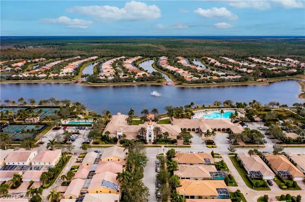8102 Chianti Lane Naples FL 34114