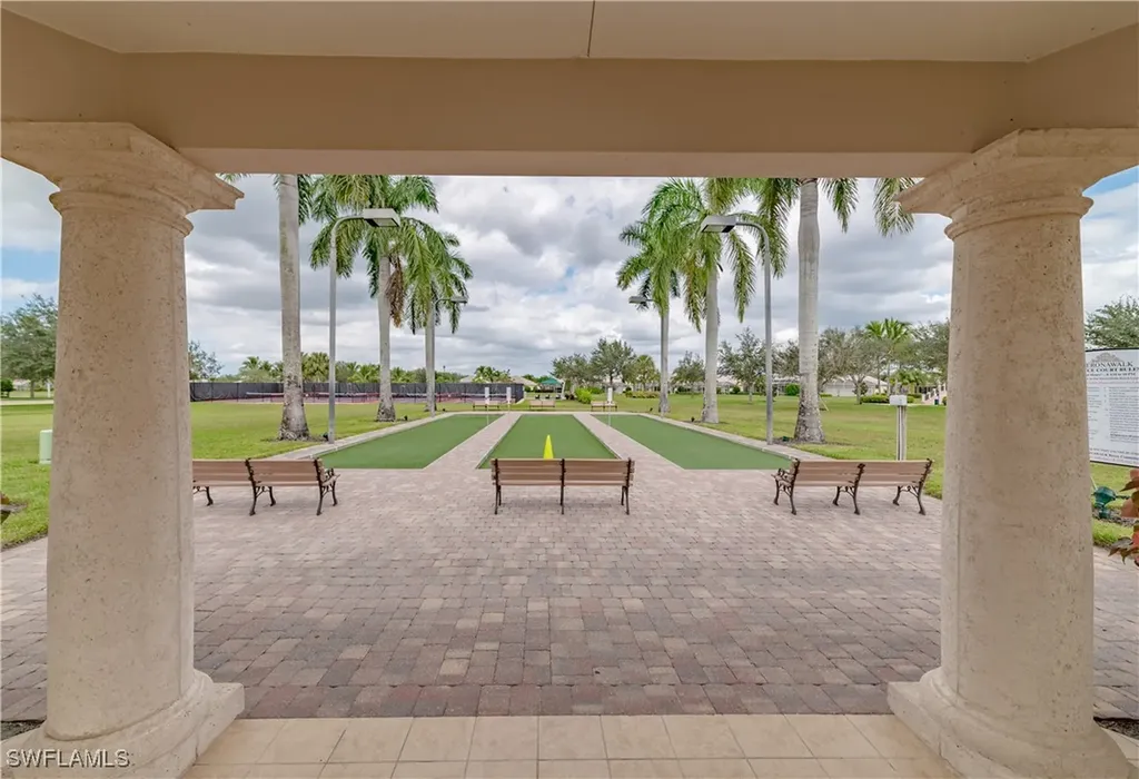 8102 Chianti Lane Naples FL 34114