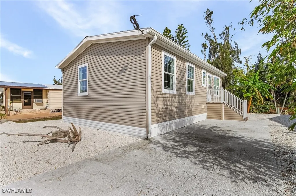 7264 Drum Drive St. James City FL 33956