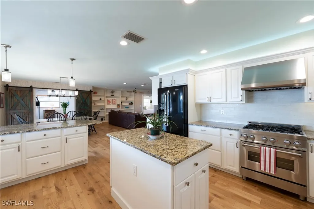 3131 Twin Lakes Lane Sanibel FL 33957
