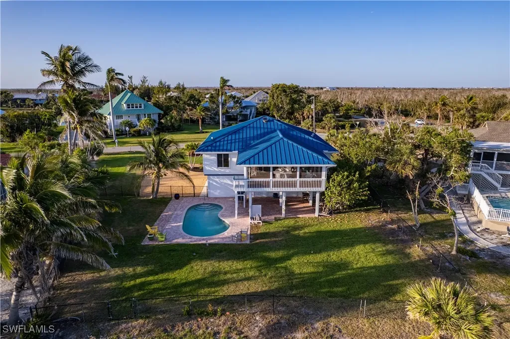 3131 Twin Lakes Lane Sanibel FL 33957