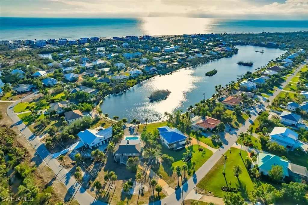 3131 Twin Lakes Lane Sanibel FL 33957