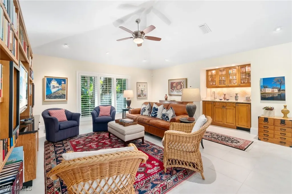 709 Turkey Oak Lane Naples FL 34108