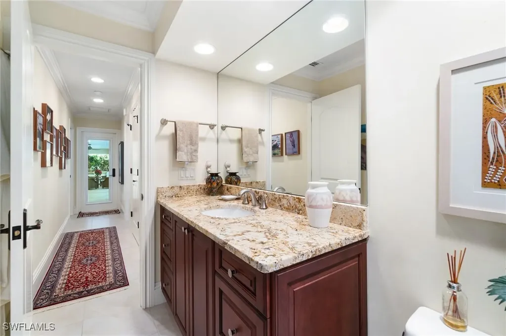 709 Turkey Oak Lane Naples FL 34108