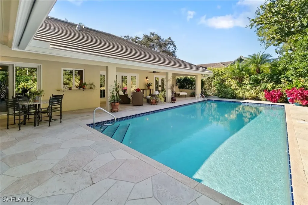 709 Turkey Oak Lane Naples FL 34108