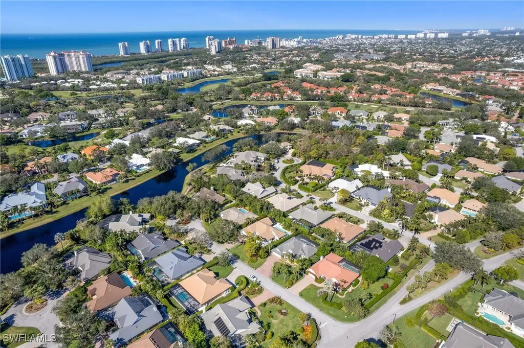709 Turkey Oak Lane Naples FL 34108