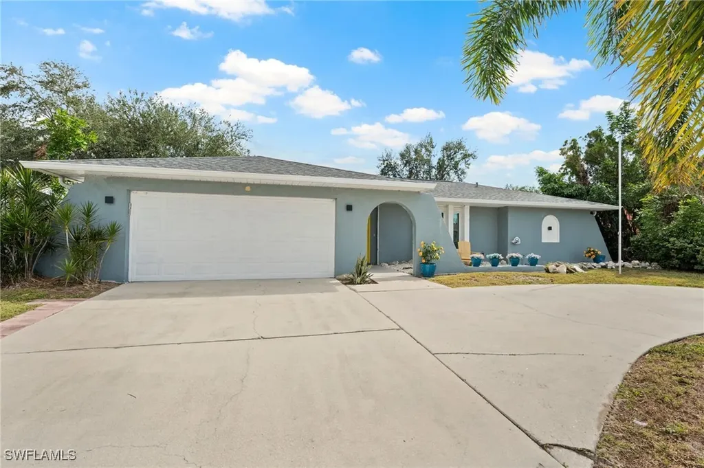 3331 SE 11th Avenue Cape Coral FL 33904