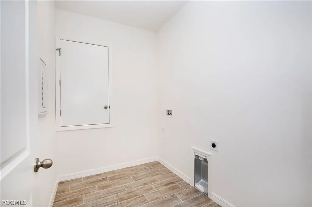 2702 NW 1st Terrace Cape Coral FL 33993