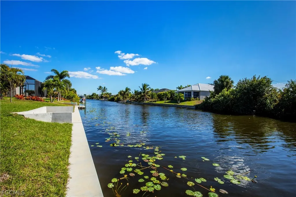 2702 NW 1st Terrace Cape Coral FL 33993
