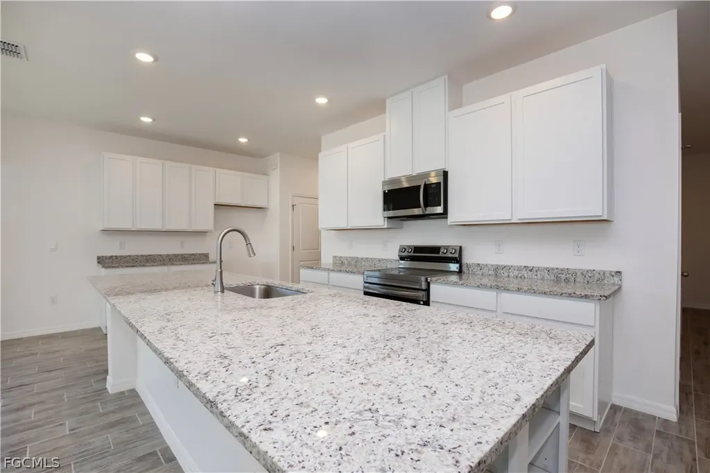 2702 NW 1st Terrace Cape Coral FL 33993