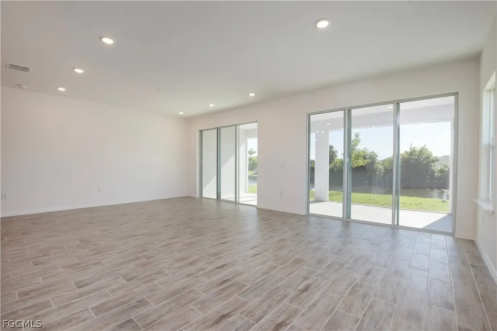 2702 NW 1st Terrace Cape Coral FL 33993