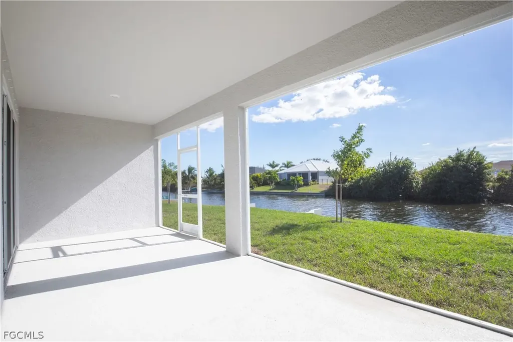 2702 NW 1st Terrace Cape Coral FL 33993