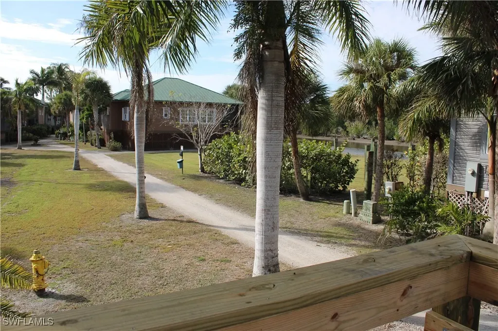 305 Storter #19 Avenue N Everglades City FL 34139