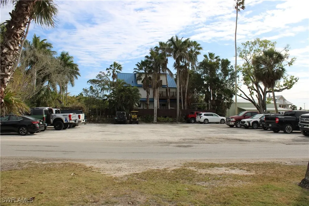 305 Storter #19 Avenue N Everglades City FL 34139