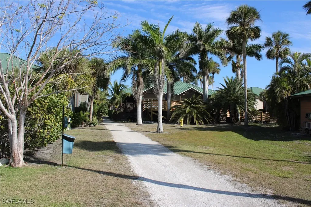 305 Storter #19 Avenue N Everglades City FL 34139